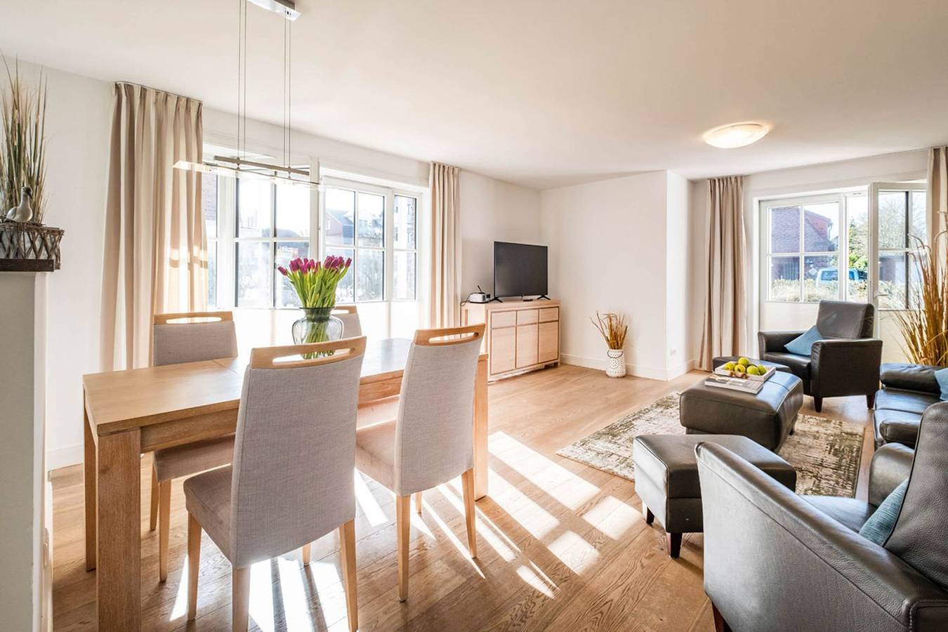 Ganze Wohnung, Wohnen unter Reet - Ferienwohnung für bis zu 4 Personen in Büsum, Dithmarschen