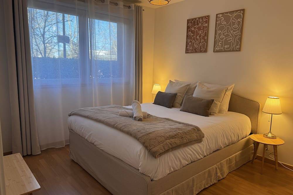 Entire apartment, Dream Life in Paris By Dream Apartments in Chessy, Seine-et-Marne