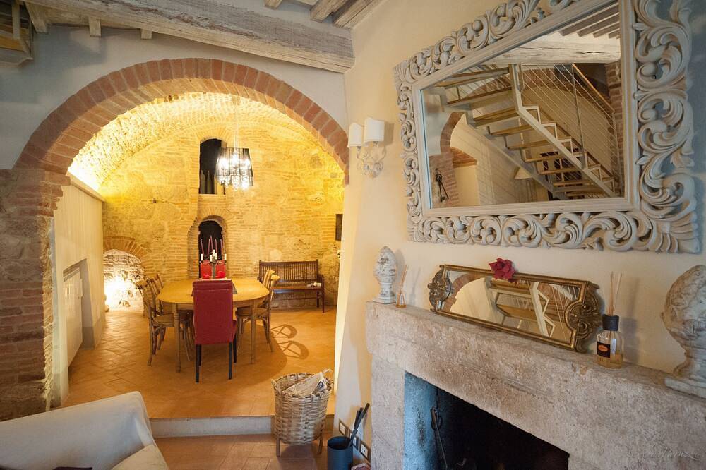Agriturismo per 6 Persone in Cetona, Siena e dintorni