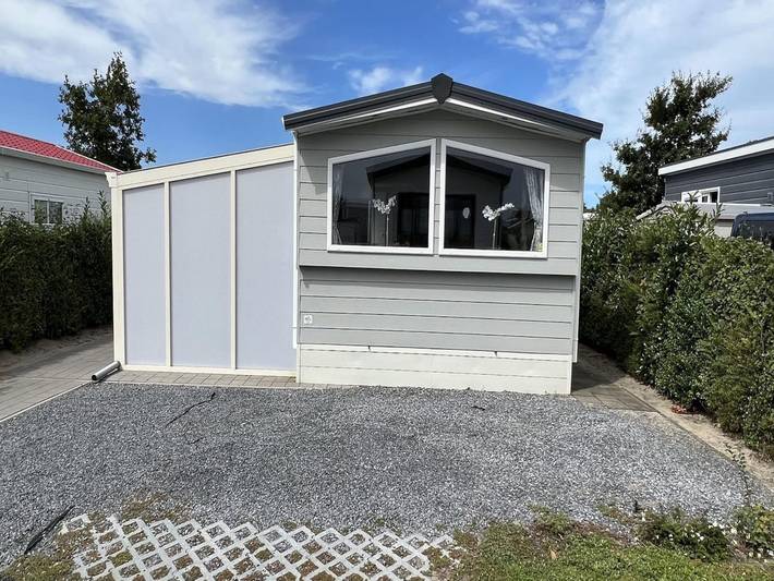 Gîte pour 4 personnes, avec terrasse et jardin, adapté aux familles à Renesse - 2