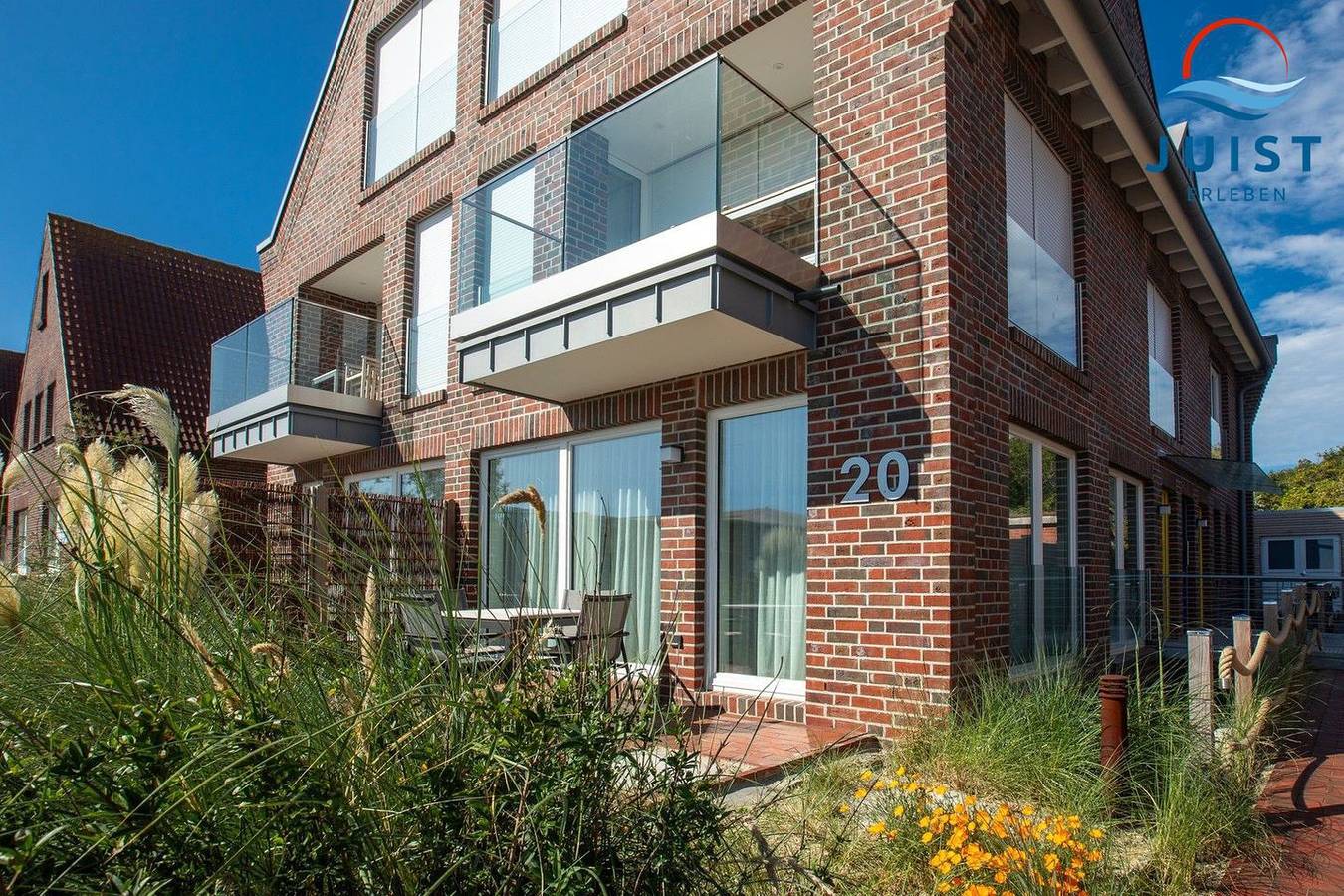 Ganze Wohnung, Familien- und hundefreundliche moderne Ferienwohnung mit Südterrasse am Watt in Juist
