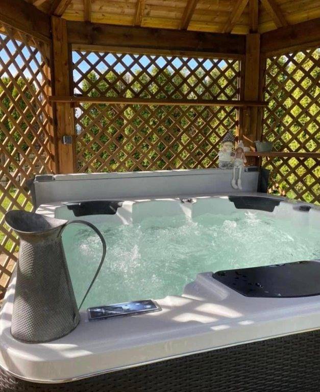 Gîte pour 4 personnes, avec jacuzzi ainsi que terrasse et jardin dans Grand Est - 3