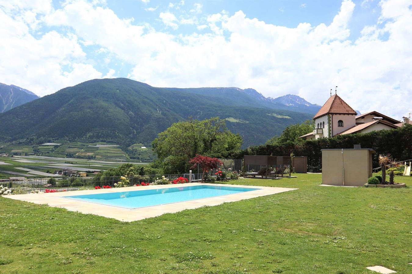 Ganze Wohnung, Wohnung in Goldrain mit Pool und Bergblick in Latsch, Nationalpark Stilfser Joch