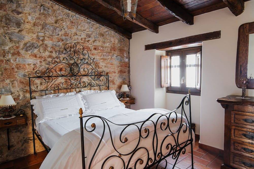 Ganze Wohnung, Superior-Doppelsuite mit Schlafsofa in Bigues i Riells, Barcelona Binnenland