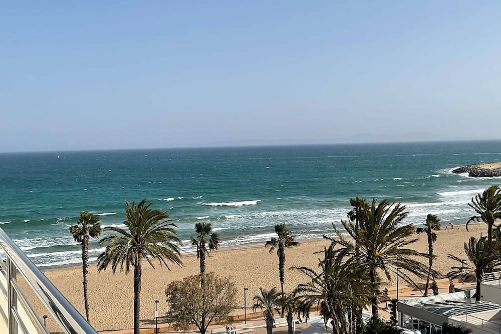 Appartamento intero, Lungomare Roses Costa Brava sulla spiaggia con piscina 60 m2, 2 canali in Platja de Sant Margarida (Roses), Roses