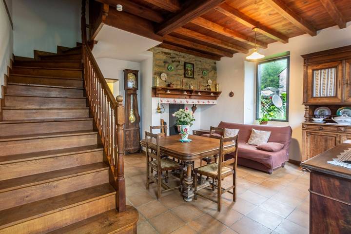 Gîte pour 4 personnes, avec jardin à Peyrouse - 3