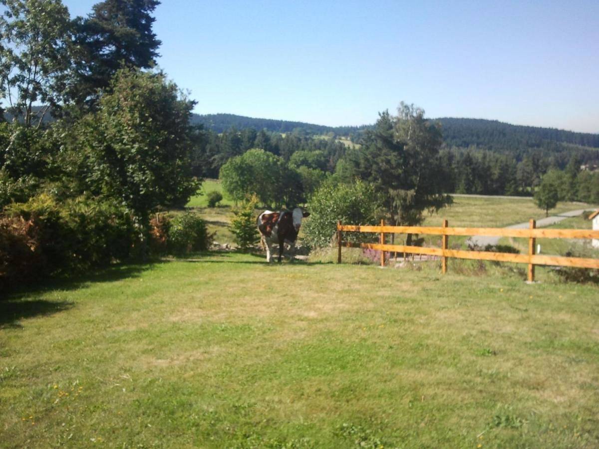 Appartement entier, One-Bedroom Apartment in Saint-Régis-du-Coin, Parc Naturel Régional du Pilat
