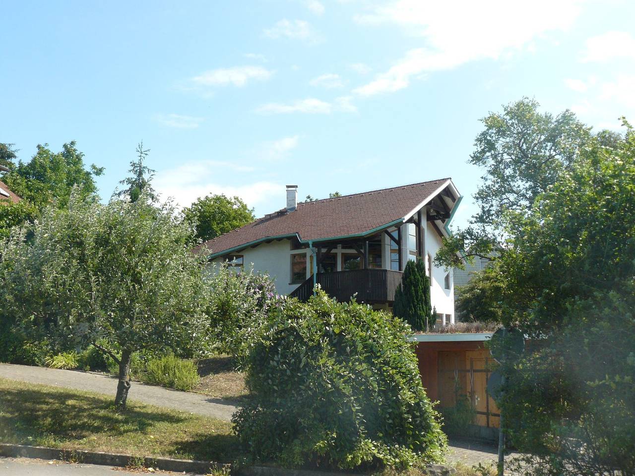 Appartamento intero, Appartamento 'Naturhaus, 50 mq' con vista lago, terrazza e Wi-Fi in Allensbach, Untersee