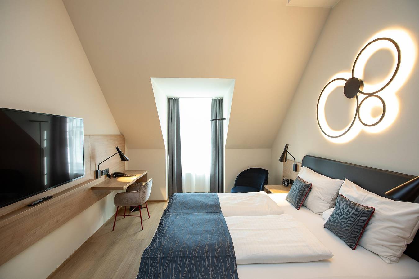 Doppelzimmer, Dusche oder Bad, Wc, Bademantel in Kapfenberg, Hochsteiermark