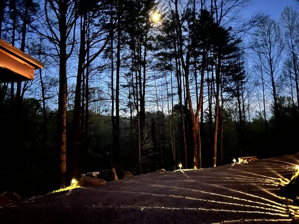 Log Cabin for 2 Guests in Fontana Lake, Swain County