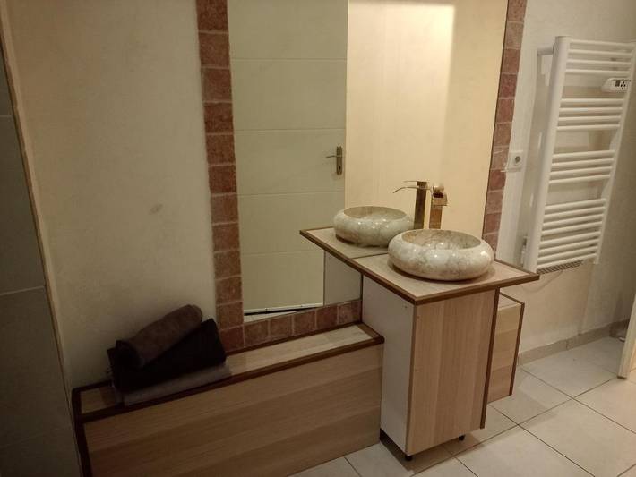 Maison d’hôte pour 4 personnes, avec balcon et vue dans Belley - 4