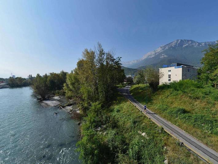 Hôtel pour 3 personnes, avec terrasse et vue à Seyssins - 2