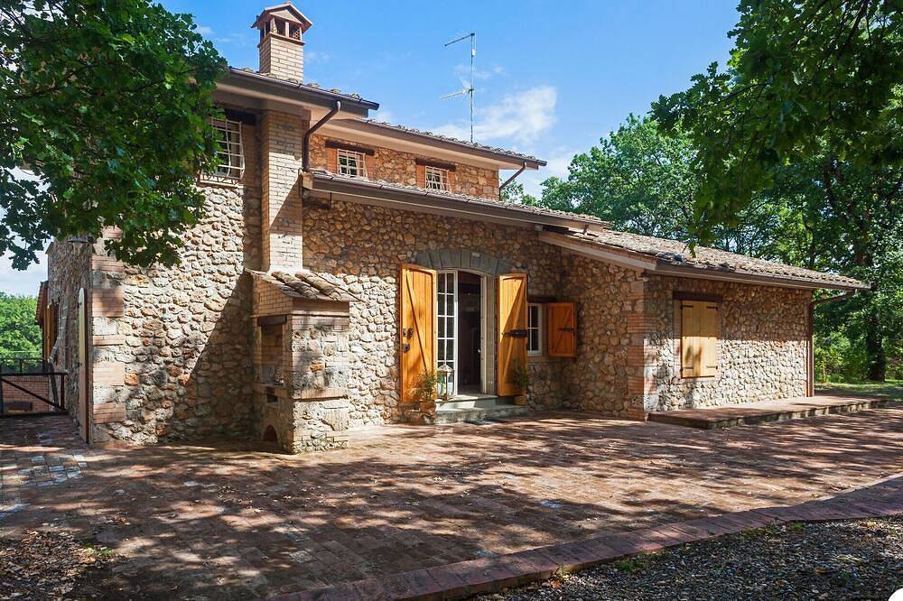 La Dimora di Teresa: sprookjesachtig huis in de bossen, ideaal voor gezinnen met kinderen. in Sovicille, Chianti