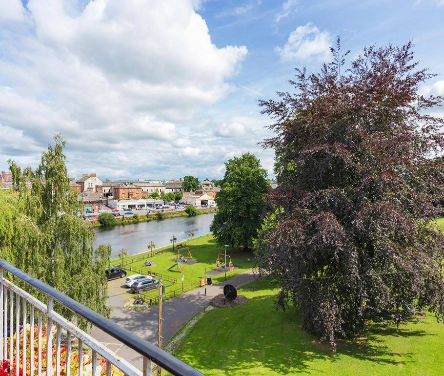 Entire holiday apartment, Caul View Apartment in Dumfries in Dumfries, Dumfries and Galloway