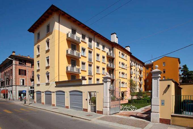 Location de vacances pour 2 personnes, avec Balcon ainsi que Terrasse et Jardin dans Gare De Bologne