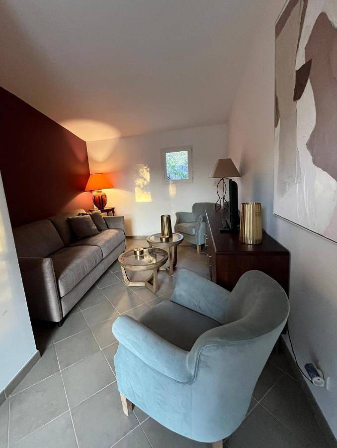 Location de vacances pour 6 personnes, avec piscine ainsi que jardin et vue à Cuttoli-Corticchiato - 2