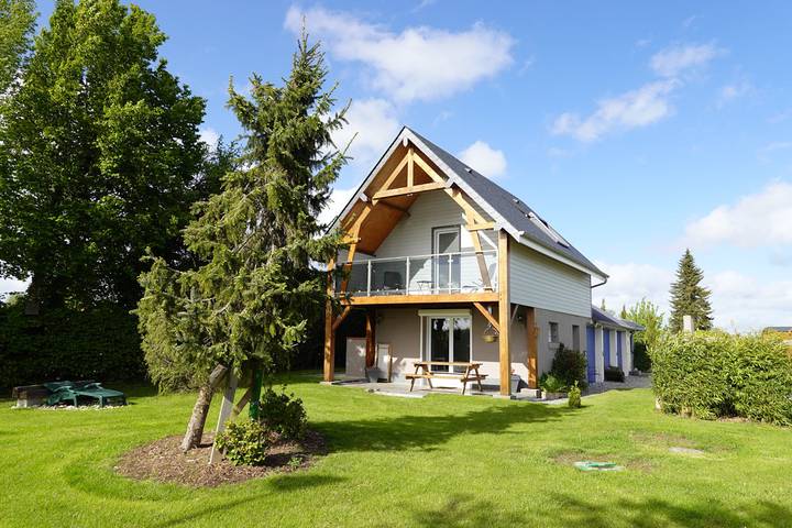 Gîte pour 5 personnes, avec terrasse et jardin ainsi que jacuzzi et sauna