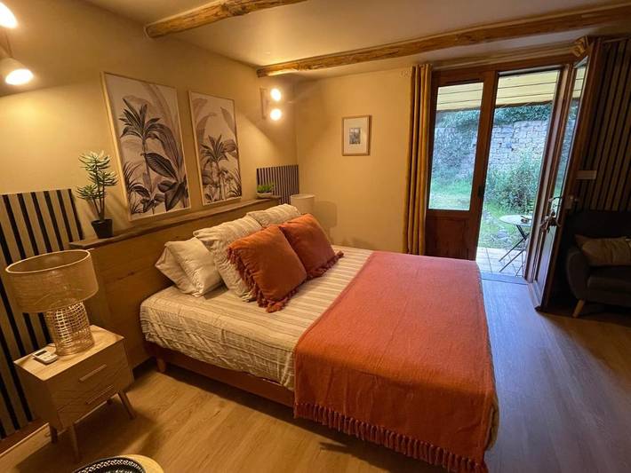 Chambre d’hôte pour 2 personnes, avec Terrasse et Jacuzzi ainsi que Jardin et Sauna à Porto-Vecchio