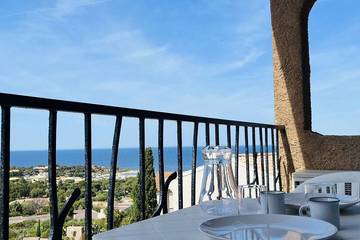 Gîte pour 4 personnes, avec balcon dans Gare du Club Med Cocody