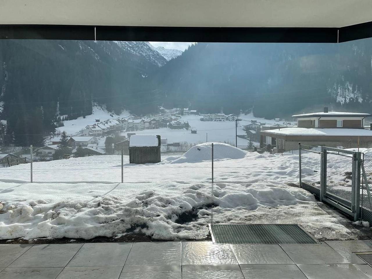 Ganze Wohnung, Luxus Wohnung mit großer Terrasse und Aussicht in Pettneu, Pettneu am Arlberg