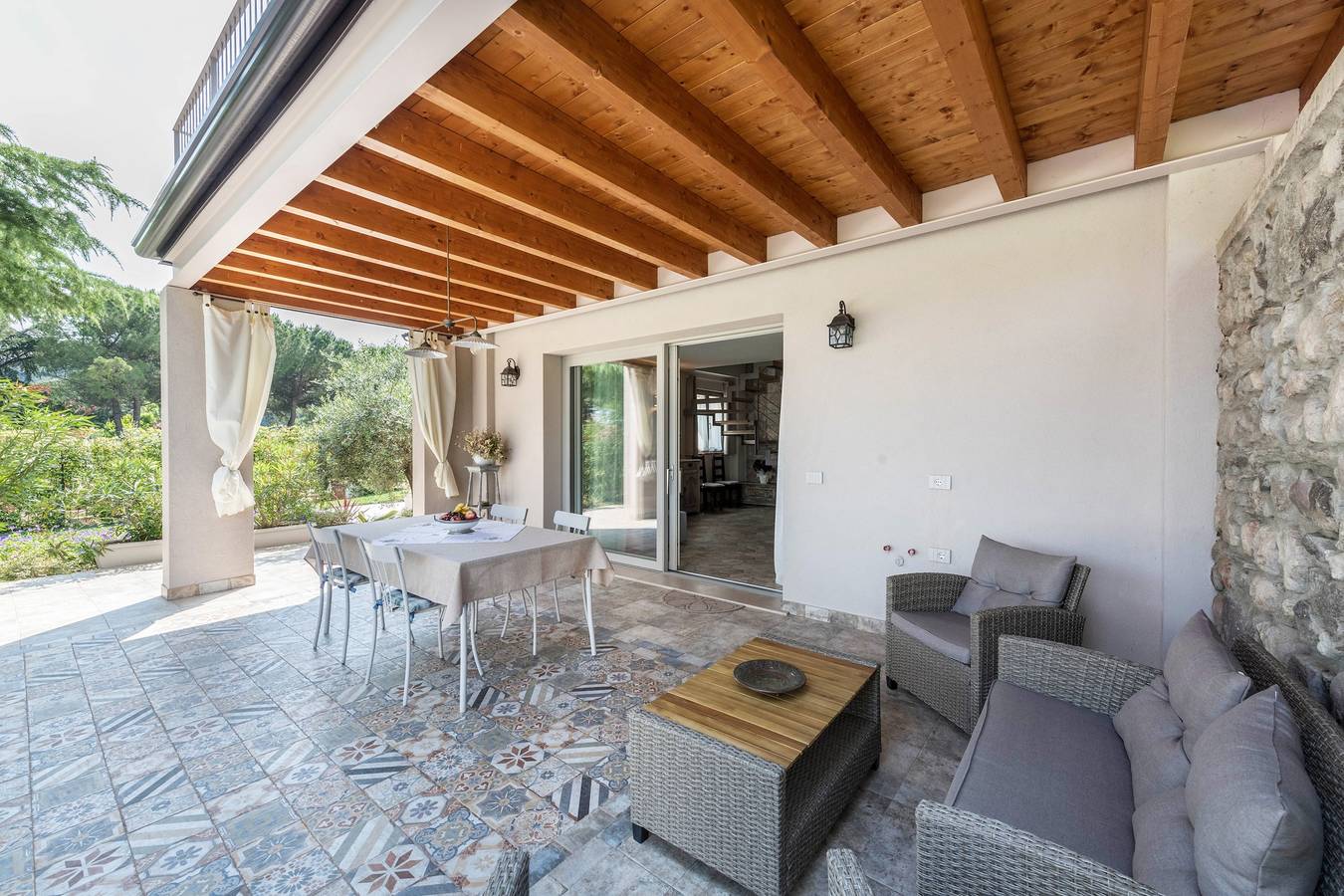 Ferienhaus 'Abaye 3 Chianti Charm' mit Seeblick, Wlan und Klimaanlage in Soiano del Lago, Gardasee-Berge