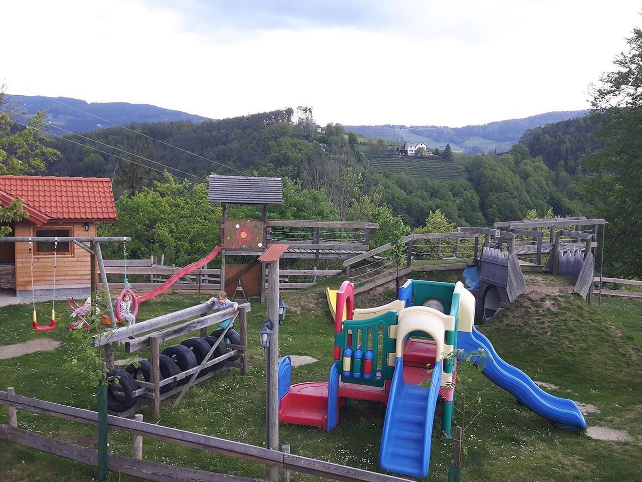 Ganze Ferienwohnung, Biohof Laibacher - Appartement/Fewo, Dusche, Wc, 3 Schlafräume in Gemeinde Stubenberg, Steirerland