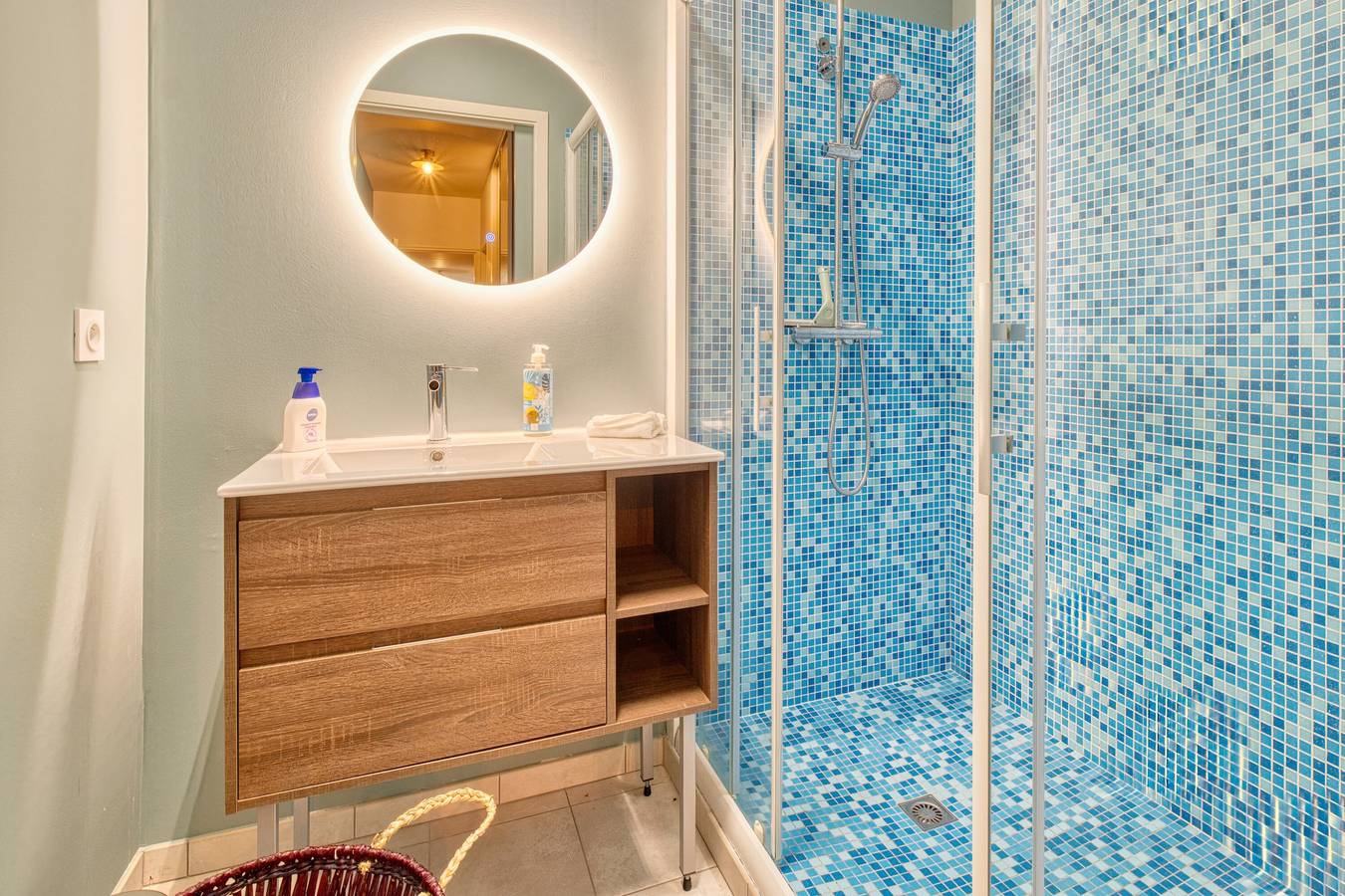 Maison d'hôtes 'Chambre' avec terrasse privée, jardin partagé et Wi-Fi in Eymet, Périgord Pourpre