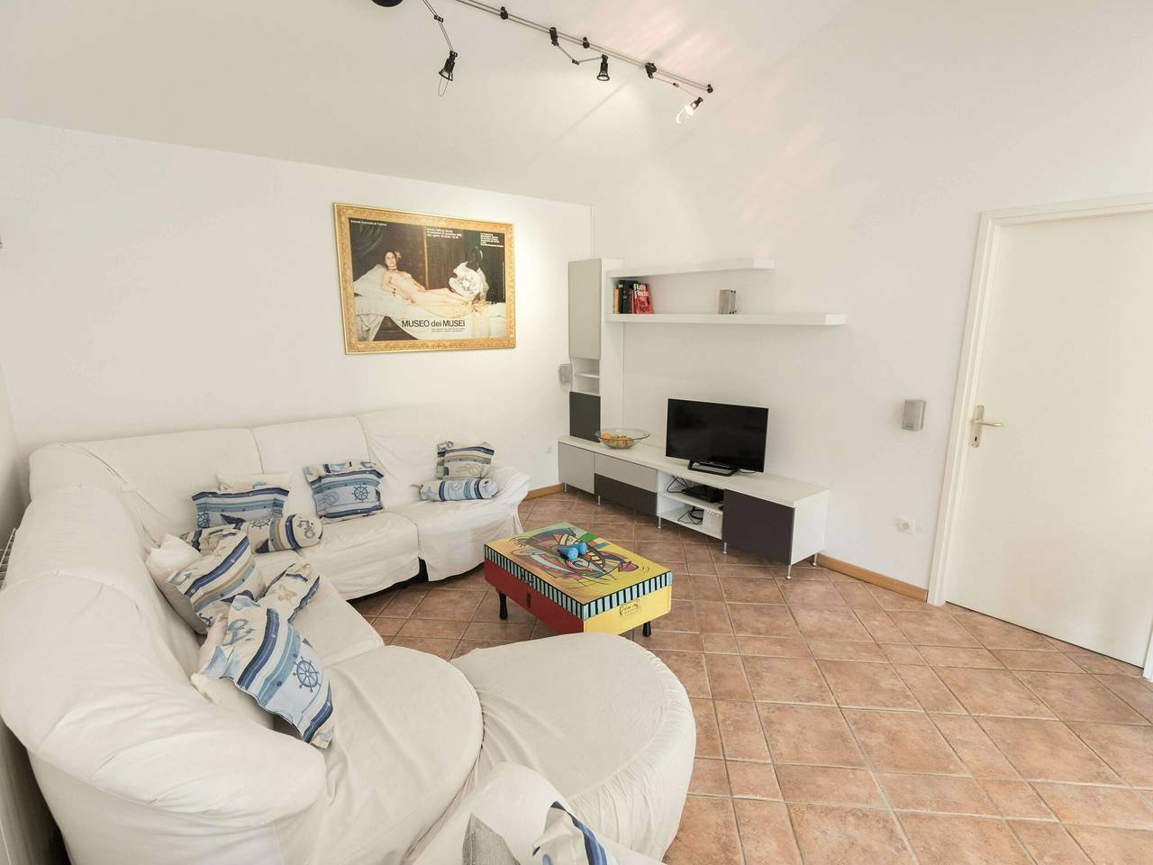 Villa in Bilice nahe Adria & See in Bilice, Šibenik-Knin