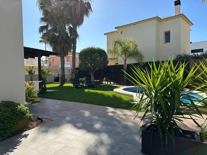 Chalet für 6 Personen, mit Garten und Pool in Oliva - 2