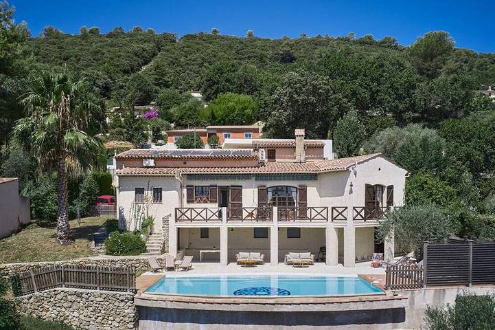 Villa für 11 Personen, mit Garten - 1
