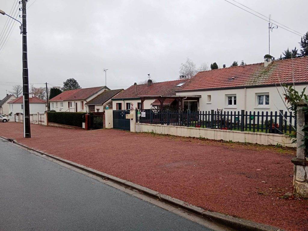 Gite La petite maison de Paule, à 1h30 de Paris. secteur calme in Amilly, Région de Montargis