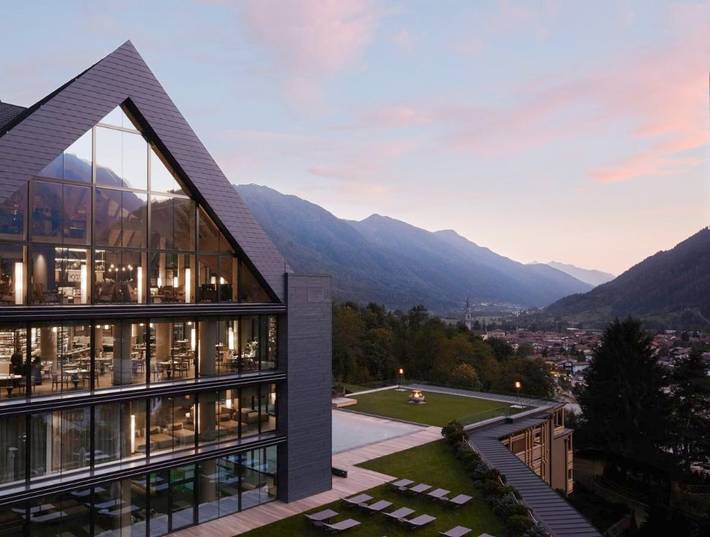 Hotel dla 6 osób, z jacuzzi i ogród oraz sauna i basen w Pinzolo