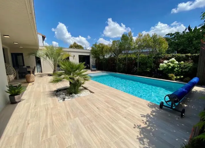 Chalet para 8 personas, con piscina y terraza - 1