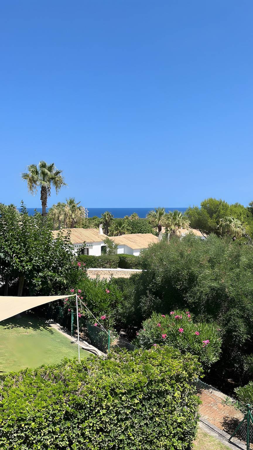 Entire apartment, “Bellavista I” Apartment with Sea View, Wi-Fi, and Air Conditioning in Coves Noves, Es Mercadal