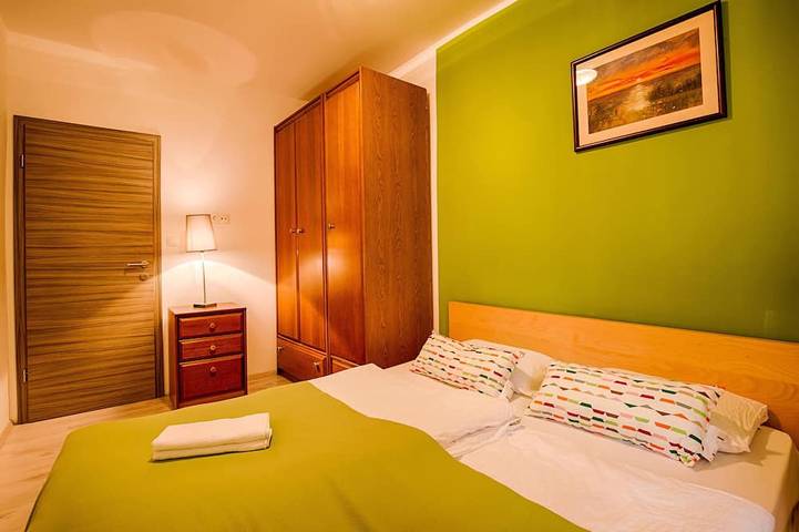 Ganze Wohnung, Krk Stadt! 200m Promenade!!Romantic house Vilaveja ,small pool.. in Krk Stadt, Krk