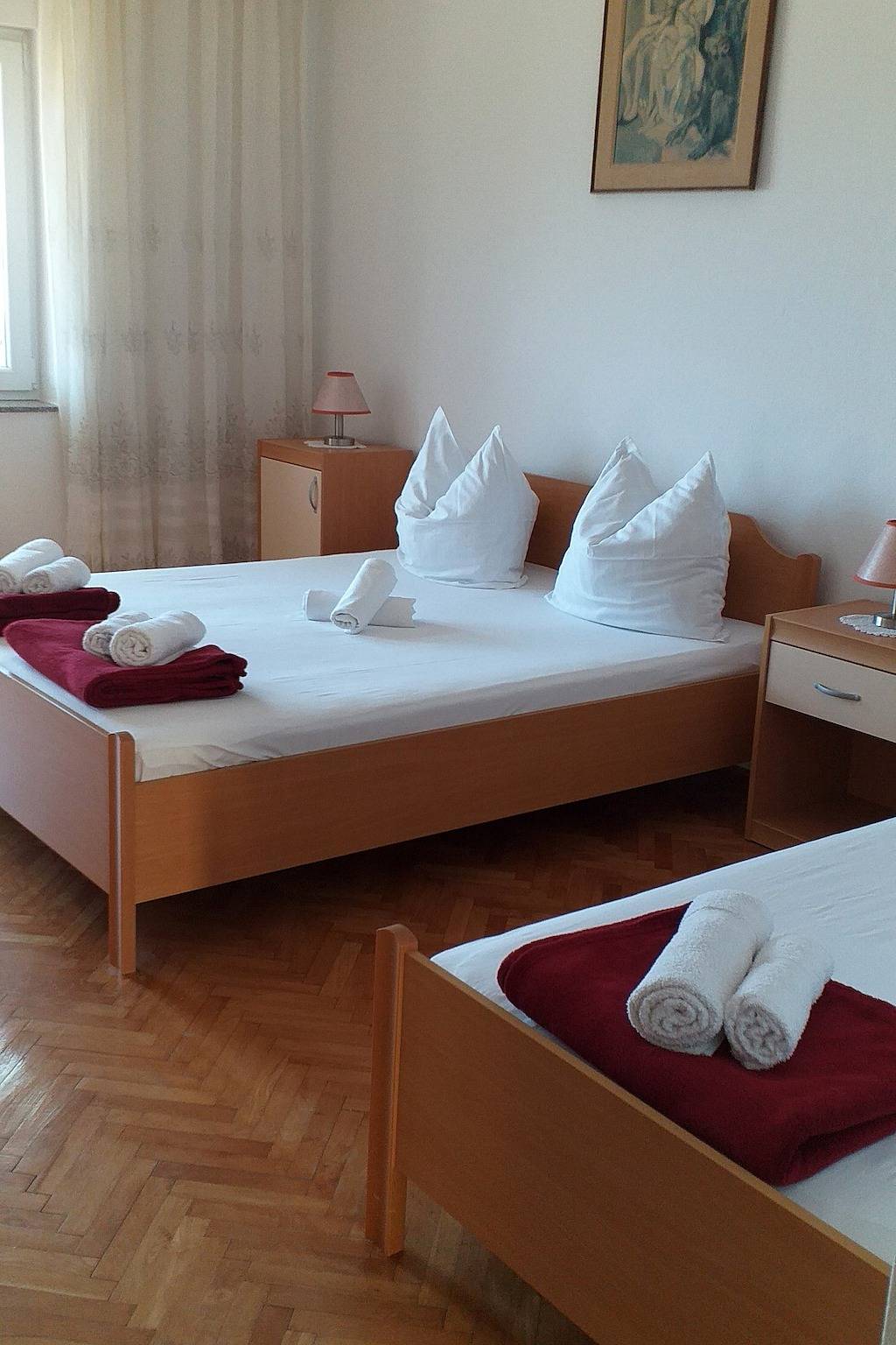 Ganze Wohnung, 2-Zimmer-Ferienwohnung mit Balkon und Meerblick Dramalj (Crikvenica) A-2376-b in Dramalj, Primorje-Gorski Kotar