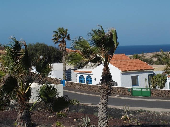 Location de vacances pour 4 personnes, avec vue et jardin à La Pared - 3