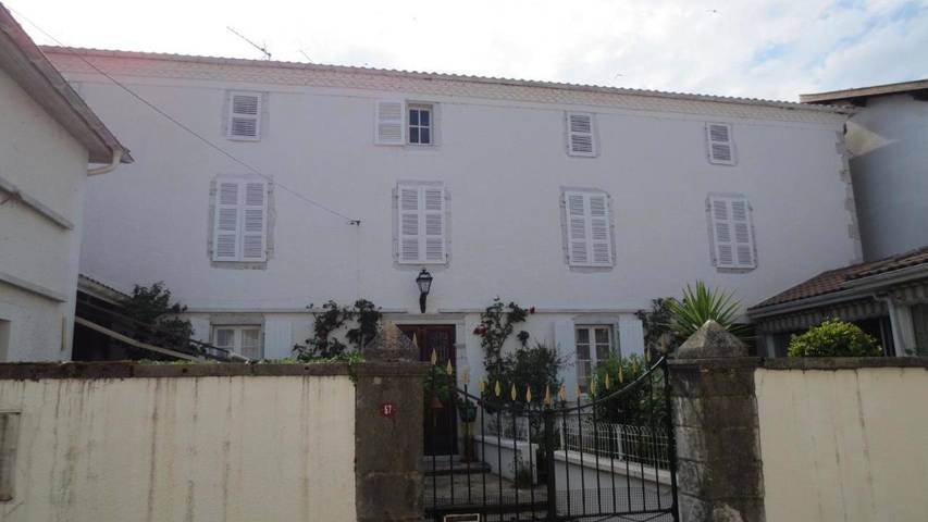 Location de vacances pour 6 personnes, avec Jacuzzi ainsi que Terrasse et Jardin à Amou