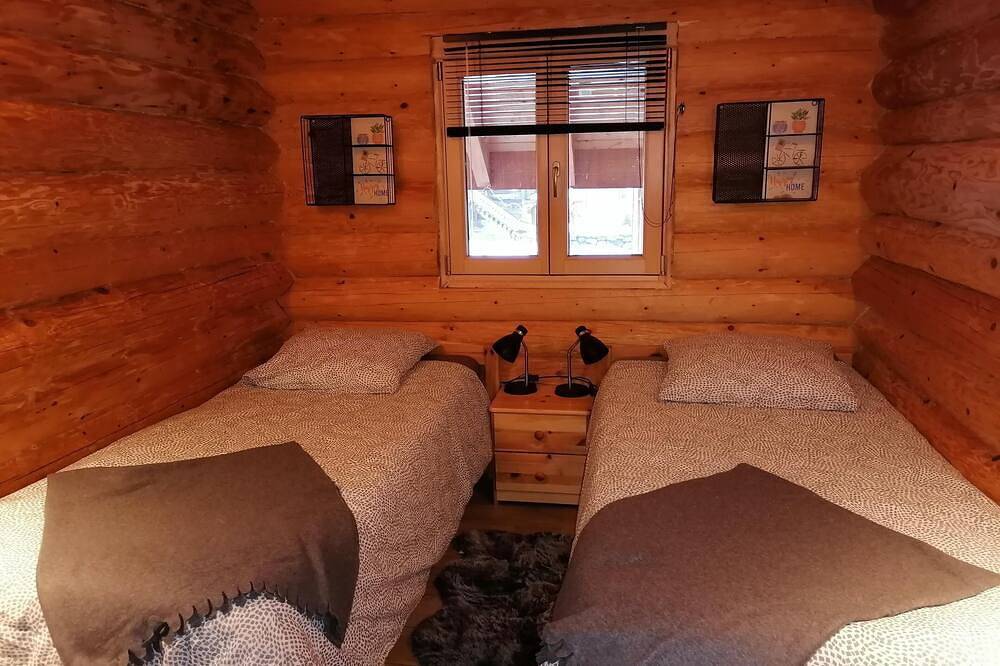 Grand chalet familial en rondins, moderne et cosy, 2 ou 3 familles; 12 couchages in Allos, Région Castellane