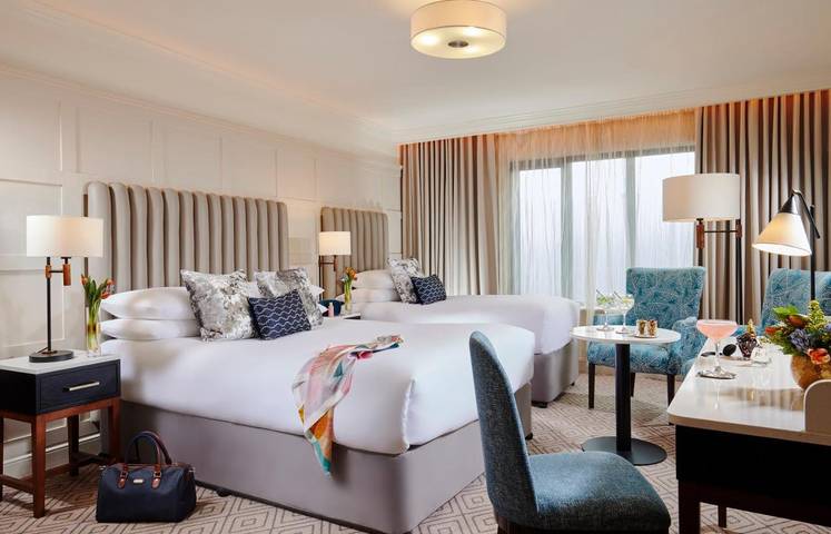 Hotel for 2 people, with Hot tub and Pool as well as Sauna in Westport