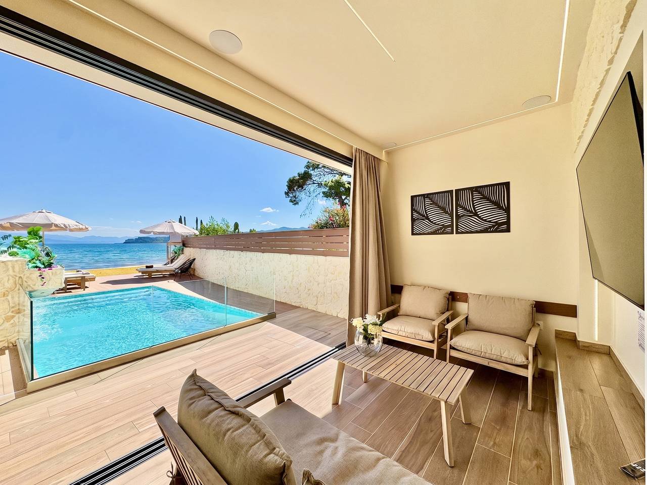 Beachfront Villa Anatoli with private heated pool in Sidari, Korfu