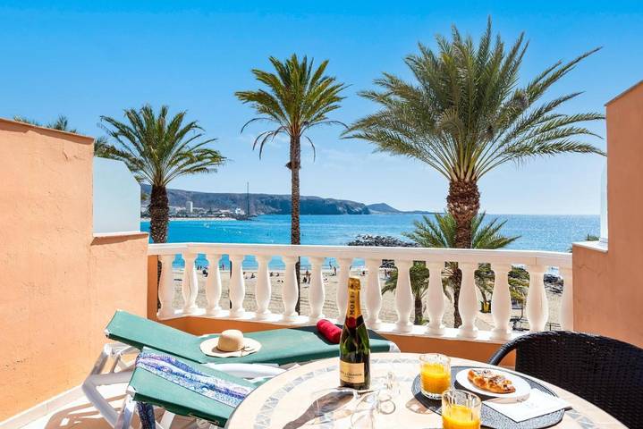 Ferienwohnung für 2 Personen, mit Balkon und Terrasse sowie Pool in Playa de las Américas