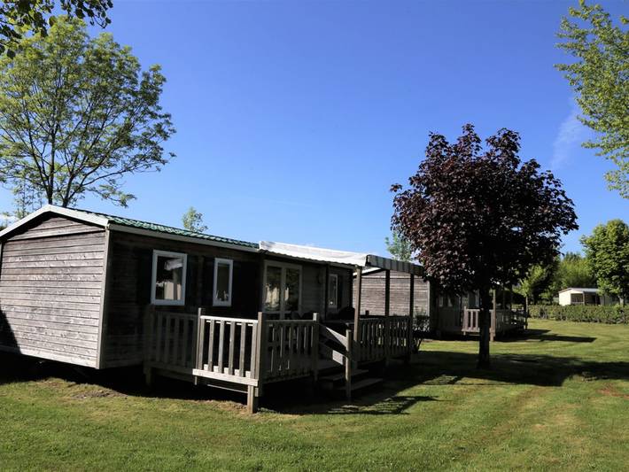 Mobil home pour 8 personnes à Pleaux