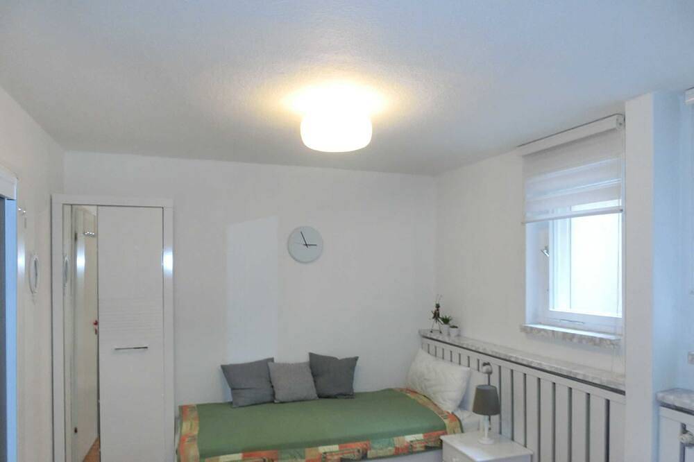 Ganze Wohnung, Ferienwohnung am Baalensee in Fürstenberg/Havel, Ruppiner Seenland