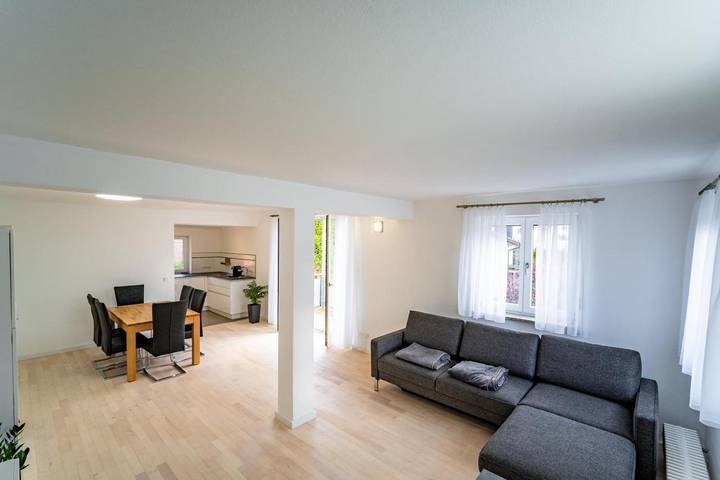 Ferienwohnung für 6 Personen, mit Seeblick und Terrasse sowie Ausblick am Starnberger See - 4