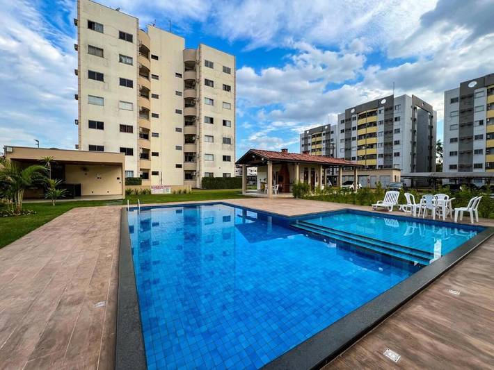 Casas e apartamentos de temporada para 5 pessoas, com piscina e vista e ainda piscina infantil and balcão, adaptado a crianças em Porto Velho