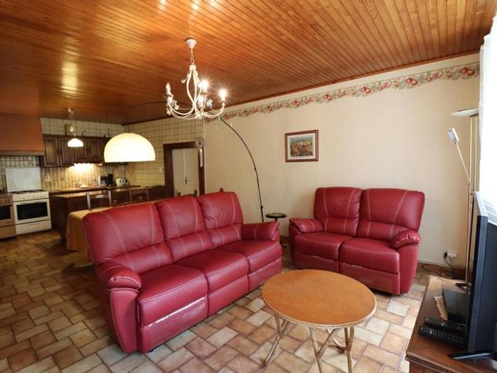 Location de vacances pour 4 personnes, avec jardin à Ruynes-en-Margeride - 2