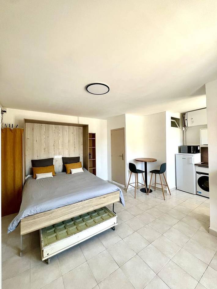 Gîte pour 2 personnes, avec Terrasse dans Narbonne Plage