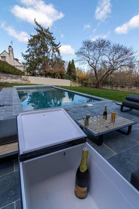 Location de vacances pour 14 personnes, avec sauna et piscine ainsi que vue et jardin à Chênehutte-Trèves-Cunault - 3