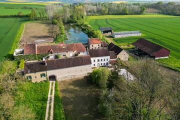 Gîte pour 6 personnes, avec jacuzzi, animaux acceptés à Brienon-sur-Armançon